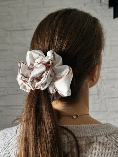 scrunchie-scrunchies-gumka scrunchie-gumka do włosów-gumki do włosów scrunchie-scrunchies-gumka scrunchie-gumka do włosów-gumki do włosów