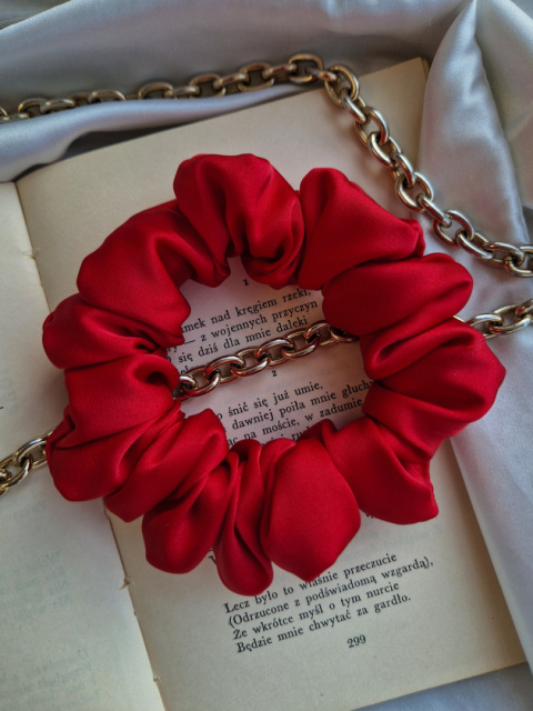 Scrunchie Velvet Red M Scrunchie Velvet Red M