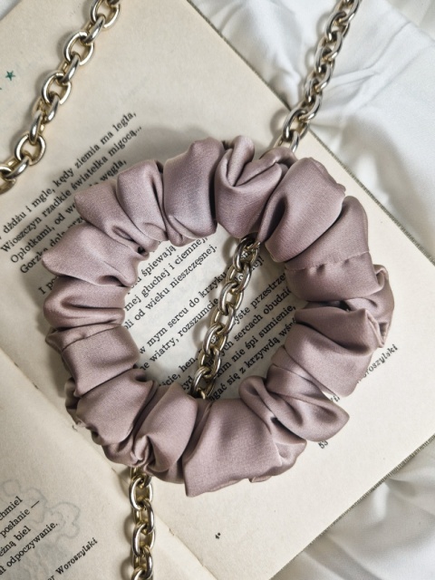 beżowa scrunchie-beżowa gumka do włosów-beżowa mała scrunchie-beżowa mała gumka-scrunchie beige-scrunchie nude beżowa scrunchie-beżowa gumka do włosów-beżowa mała scrunchie-beżowa mała gumka-scrunchie beige-scrunchie nude