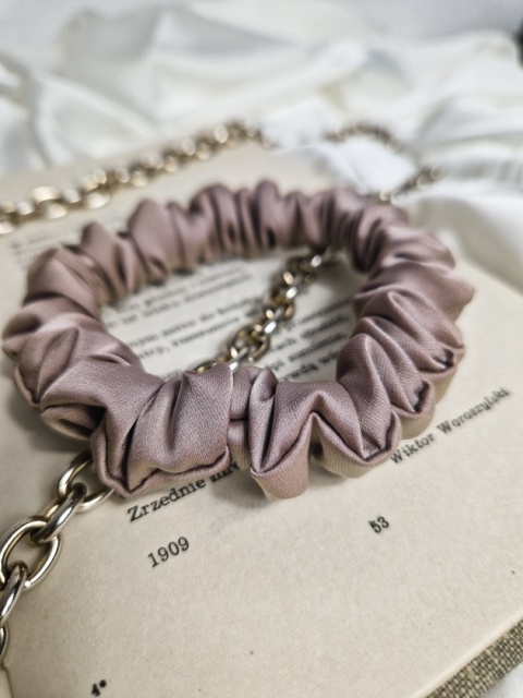 beżowa scrunchie-beżowa gumka do włosów-beżowa mini scrunchie-beżowa mini gumka-scrunchie beige-scrunchie nude-scrunchie mini beżowa scrunchie-beżowa gumka do włosów-beżowa mini scrunchie-beżowa mini gumka-scrunchie beige-scrunchie nude-scrunchie mini