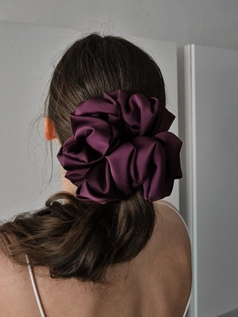 scrunchies-scrunchie xxl-fioletowa ogromna scrunchie-duża purpurowa scrunchie-scrunchie xxl fioletowa-bakłażanowa scrunchie