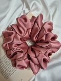 scrunchies-scrunchie xxl różowa-ogromna scrunchie-duże scrunchies-ogromna gumka do włosów-scrunchies oversized-frotka xxl