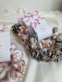Podziękowanie na wieczór panieński - scrunchie M z owijką