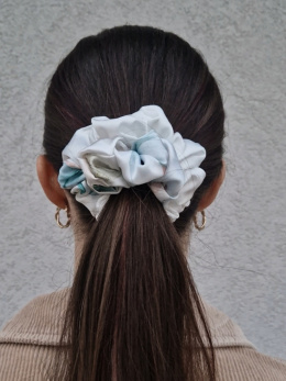 Scrunchie Lily L