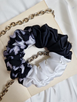 Scrunchie Raven L