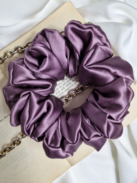 Scrunchie jedwabna Blueberry Yoghurt XL Scrunchie jedwabna Blueberry Yoghurt XL