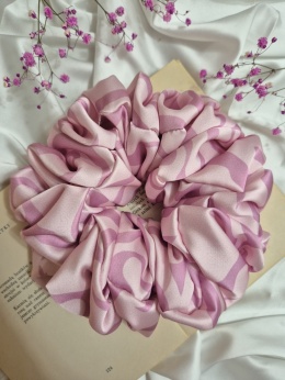 scrunchies-scrunchie xxl-różowa duża scrunchie-różowa scrunchie xxl-kwiatowa scrunchie xxl-duże różowe scrunchies