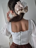 scrunchies-scrunchie xxl beżowa-ogromna scrunchie-duże scrunchies-ogromna gumka-scrunchies oversized-duża beżowa scrunchie