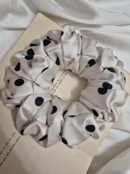 duża gumka do włosów w kropki-scrunchie w kropki-scrunchie w groszki-gumka do włosów w groszki-gumki w groszki-czarne groszki