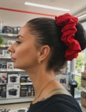 duża czerwona scrunchie-czerwone gumki do włosów-czerwone scrunchies-czerwona gumka scrunchie-czerwona gumka do włosów