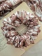 Scrunchie duża gumka do włosów karmelowa print jelonka - Honey Deer XL
